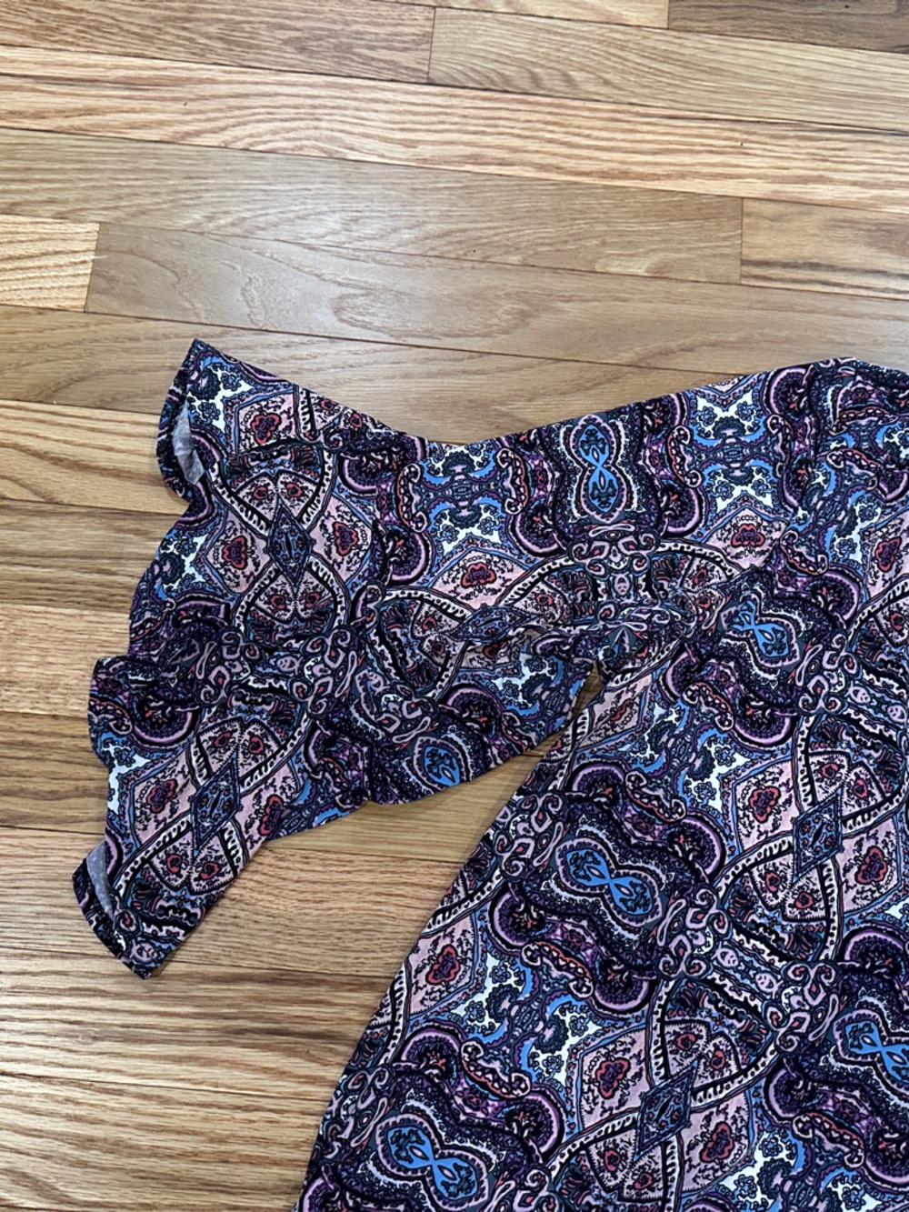 Women’s Cato Paisley-Print V-Neck Tunic in Blue & Purple- 22/24W - Picture 5 of 5